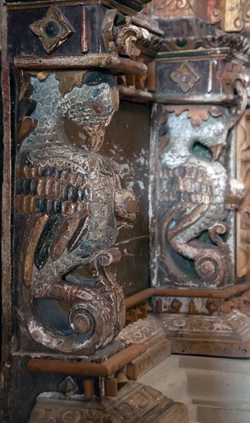 Santo Domingo, nave San José retablo pier bases, herons - Yanhuitlán, Oaxaca