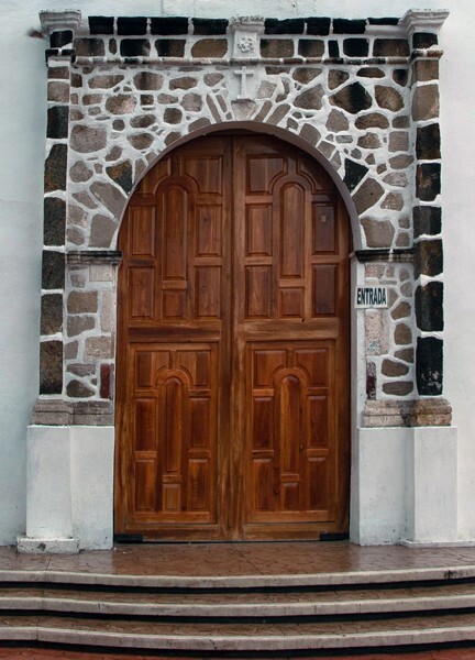 Façade portal - San Agustín
