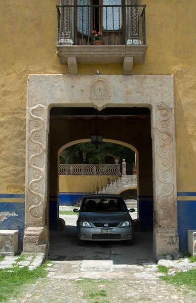 Hacienda, zaguán - Santiago Tetlapayac, Hidalgo