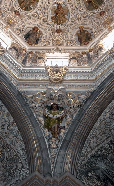 Cupola & pendentive archangel - Cupola, sanctuary, transepts & sotocoro