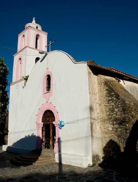 San Francisco, façade & bell-tower - Acuitlapan, Guerrero