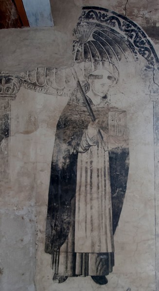 Pillar mural - Cloister grisaille murals