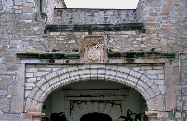 San Pablo, capilla abierta alfiz - Huitzo, Oaxaca