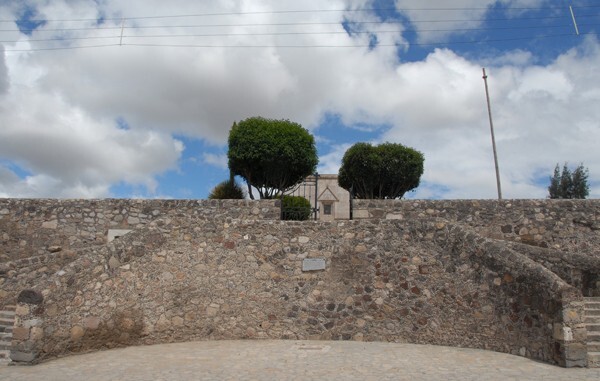 Atrial wall - San Andrés, façade, capilla abierta, portería, posas, atrial cross & nave