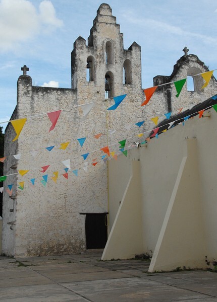 San Martín, rear espadaña - Tixpehual, Yucatán