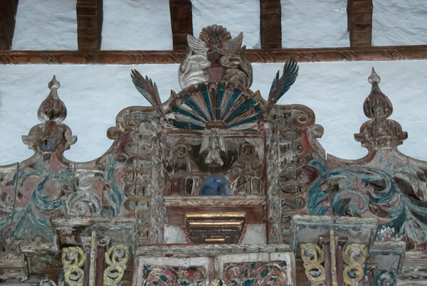 San Mateo, nave retablo, attic - Chignautla, Puebla