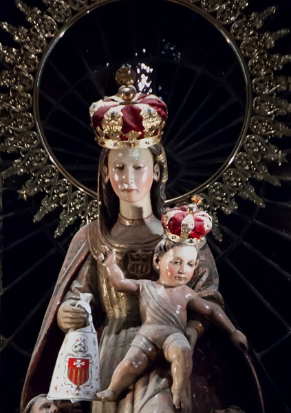 Our Lady of Ransom, detail (Upholding the Christ Child) - Belén de los Mercedarios