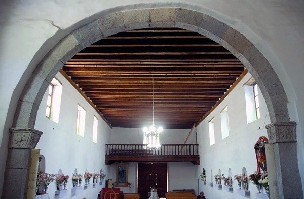 San Martín, chancel arch & nave - San Martín Ocoxochitepec, México