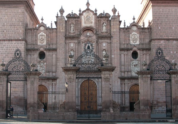 La Transfiguración de Cristo (Catedral), façade portals - La Transfiguración de Cristo