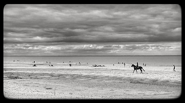 Norfolk iPhone - 35 - (Mainly) Black and White