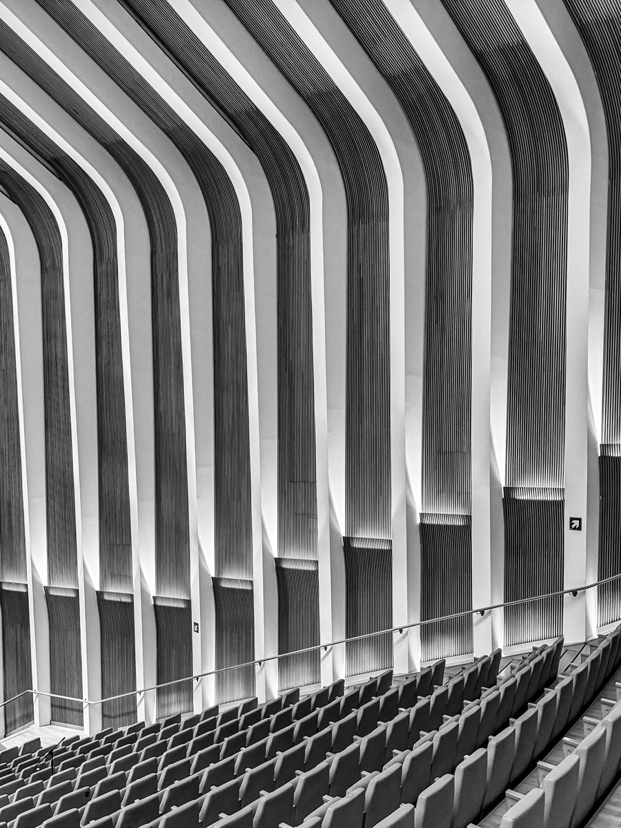 iPhone Valencia - 166-Edit-Edit - Valencia: City of Arts and Sciences