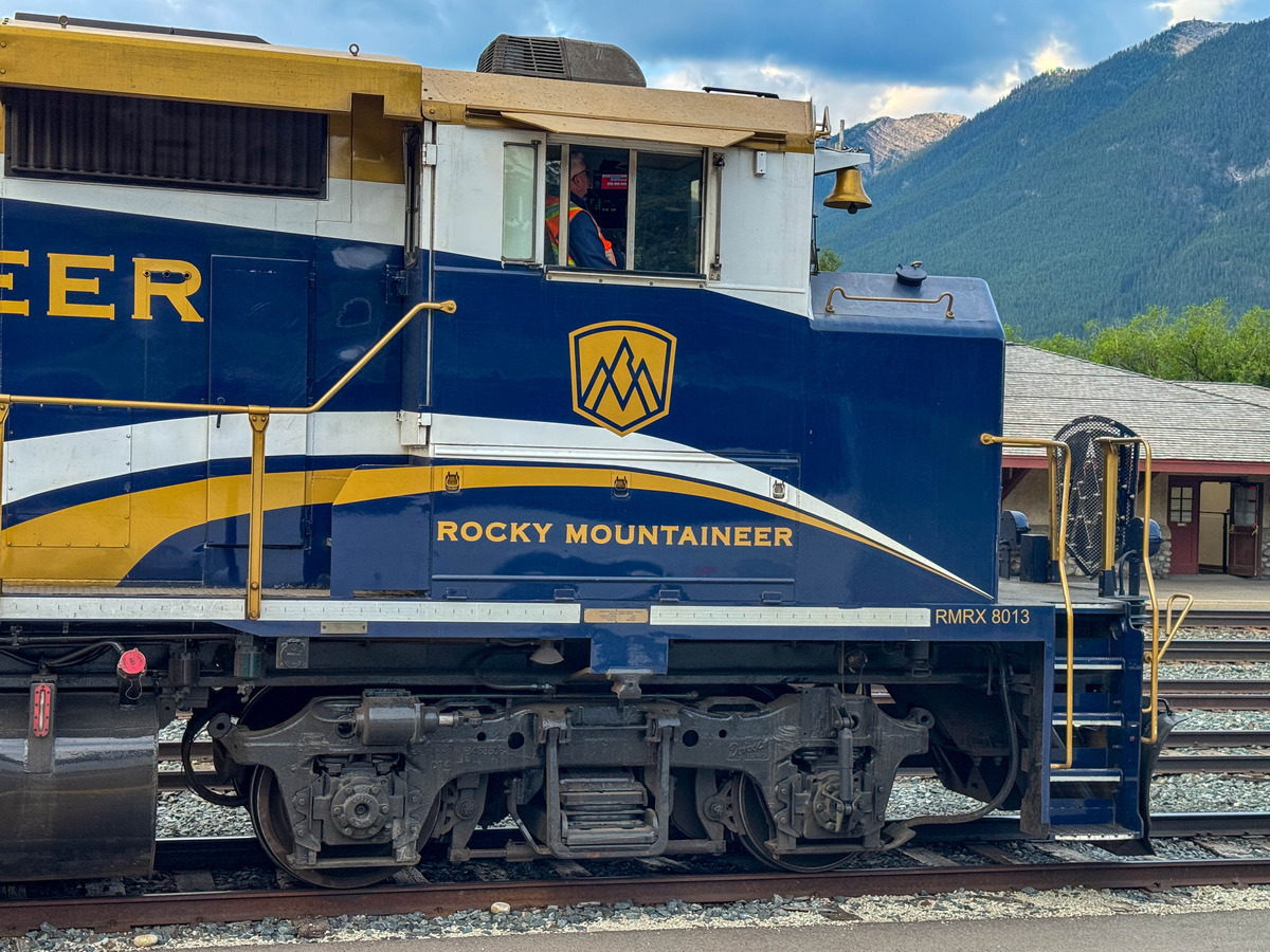 Canada Alaska iPhone - 174 - Rocky Mountaineer
