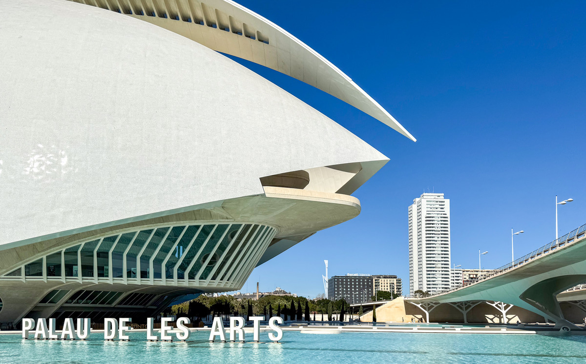 iPhone Valencia - 72 - Valencia: City of Arts and Sciences