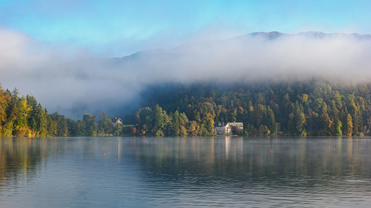 Slovenia Card1 -117 - Slovenia in the Mist