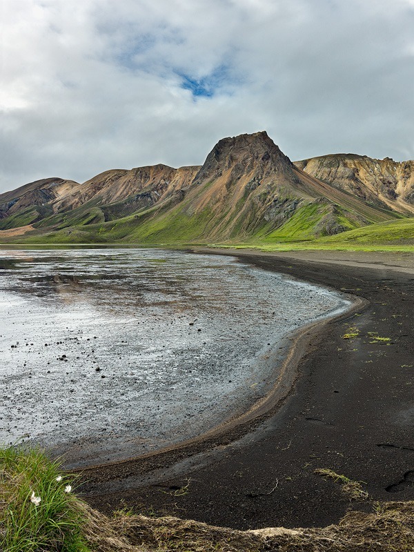 Beach lines - Iceland landscapes