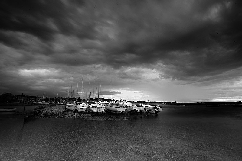  - Peer into the Darkness (coast)