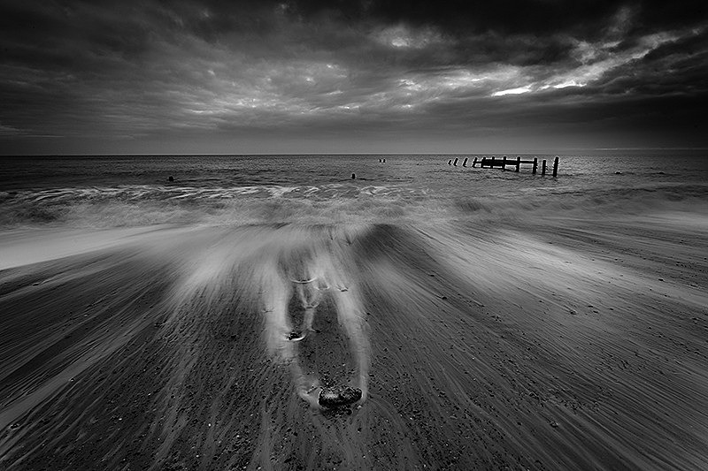  - Peer into the Darkness (coast)