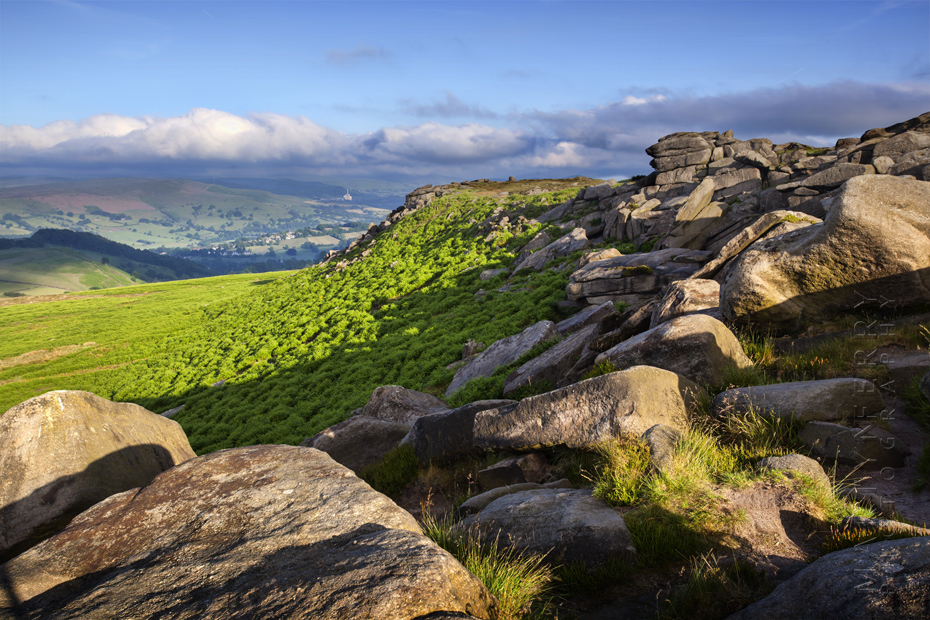 Higger Tor landscape on a sunny morning