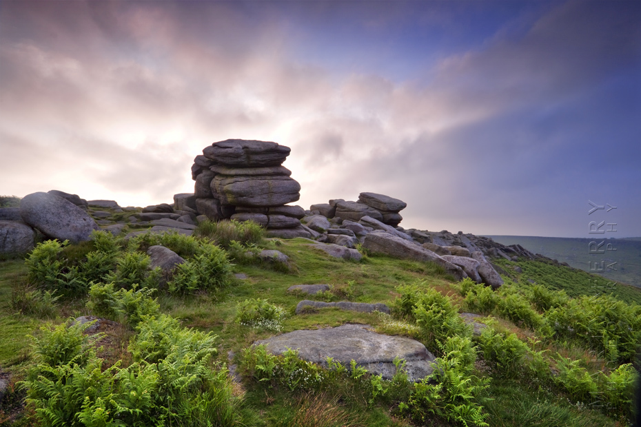 Sunrise photograph of Higger Tor in the Peak District