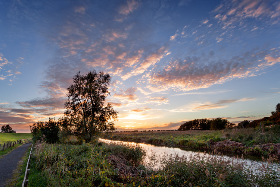 Riverside sunset in the Cambridgeshire countryside at Ouse Washes