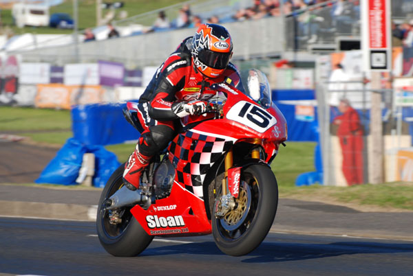 Stephen Thompson - DSC_0016_2 - North West 200 - 2009