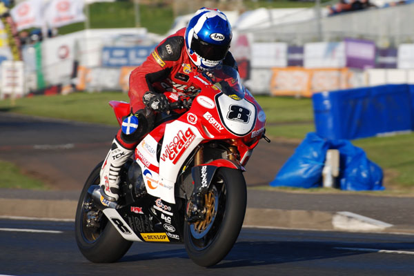 Keith Amor - DSC_0034_2 - North West 200 - 2009