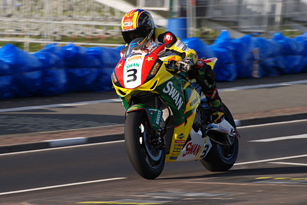 Stuart Easton - Mr 204mph! - North West 200 - 2010