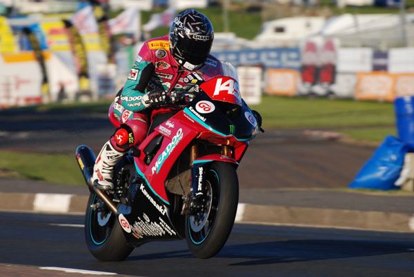 Conor Cummins - DSC_0059_2 - North West 200 - 2009