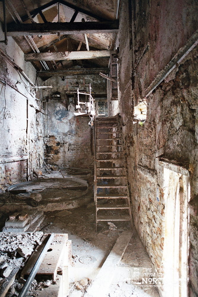 Urban Exploration (Urbex) of Roach Bridge Paper Mill