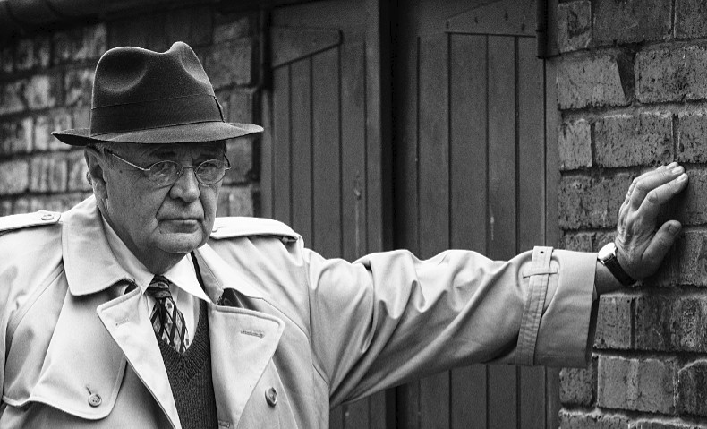 I'm Watching - Black Country 1940s