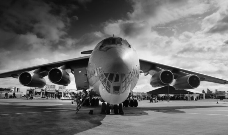 Ilyushin IL-76 - Aircraft in Black and White