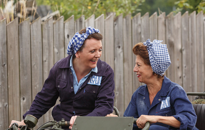 Chatting - Black Country 1940s