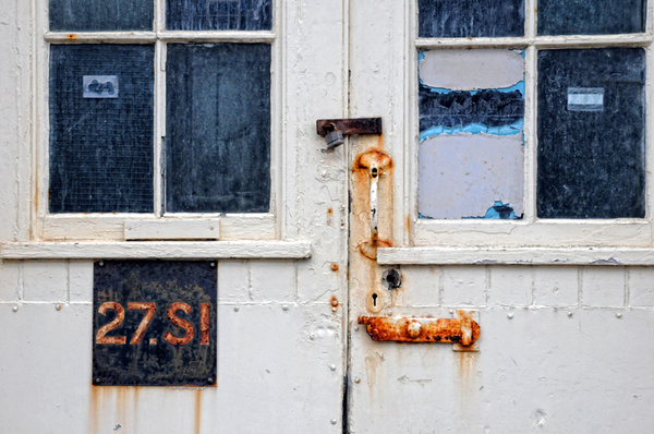  - Urban Decay