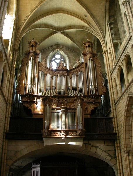 St Pol De Leon Cathedral - Architecture