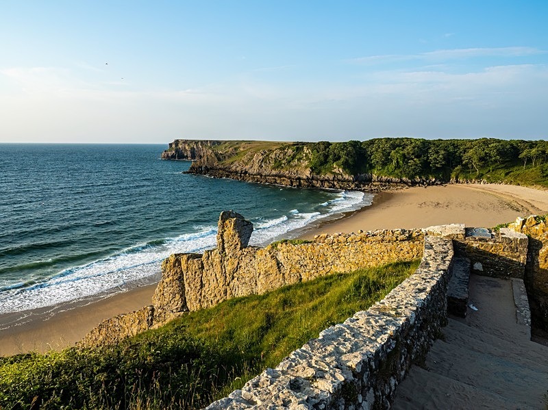 Barafundle Bay and Beach and Stackpole Head, Pembrokeshire - Sea and sand
