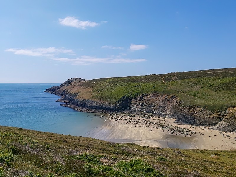Whitesands Bay to St. David's Head, Pembrokeshire - Sea and sand