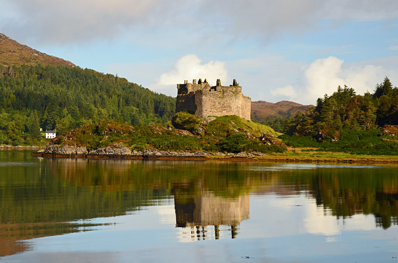 Loch Moidart, Ardnamurchan, Highland - Sea and sand