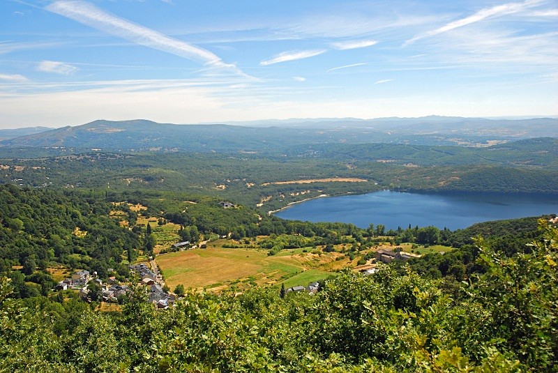Lago de Sanabria, Castille y Leon, Spain - South and north west Spain - September 2010