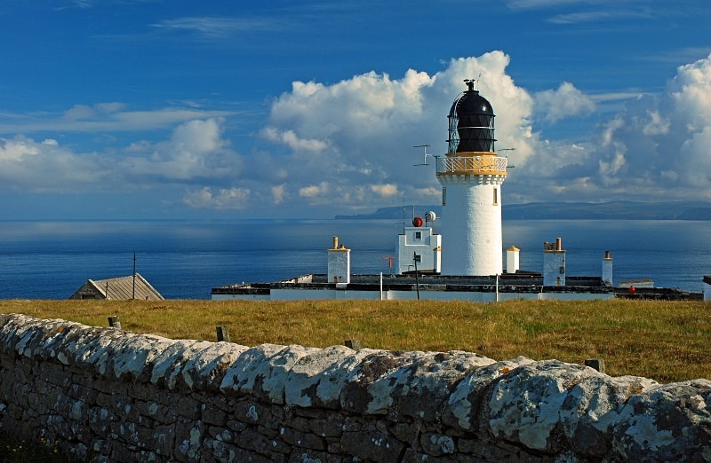 Dunnet Head, Caithness - Sea and sand