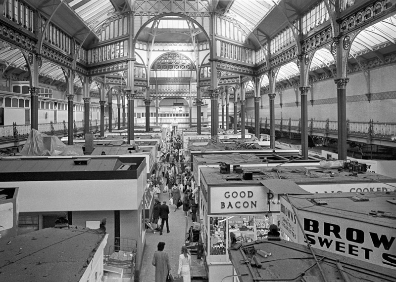 Leeds Market 1986 in Black & White - Architecture