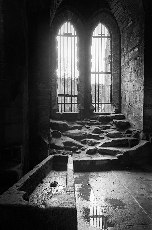 Stone Coffin - Architecture