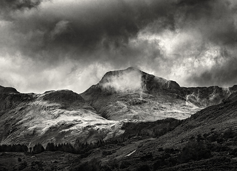 Light across the pikes