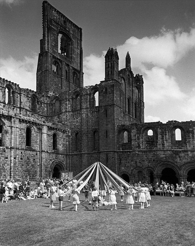 Maypole Dancing at Kirkstall Abbey - Architecture