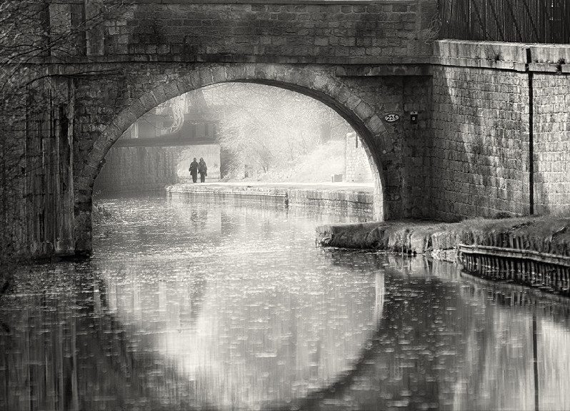 Canal bridge