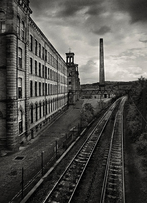 Salts Mill Railway - Architecture
