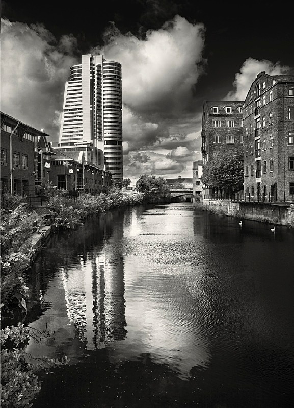 River Aire - Architecture