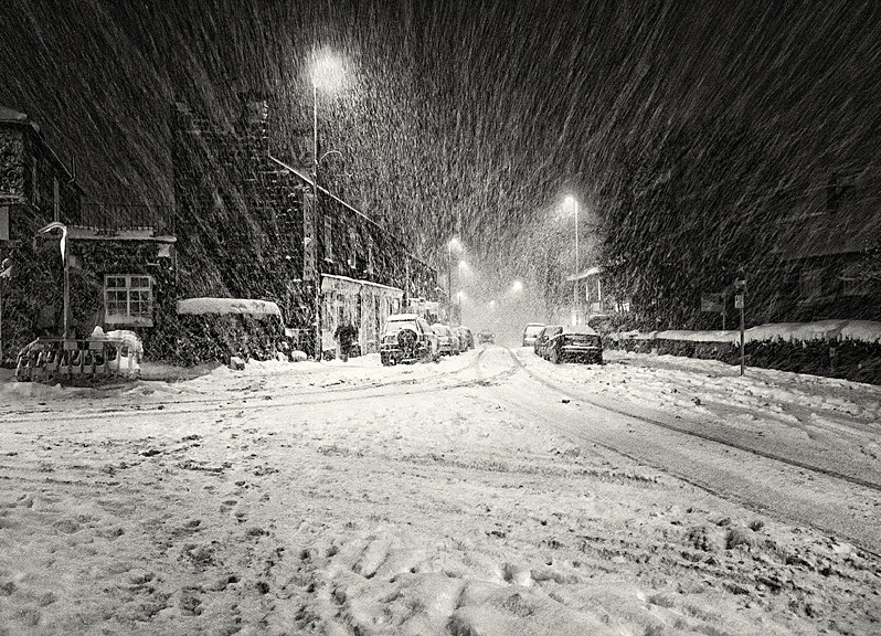 Town Street Horseforth Snow