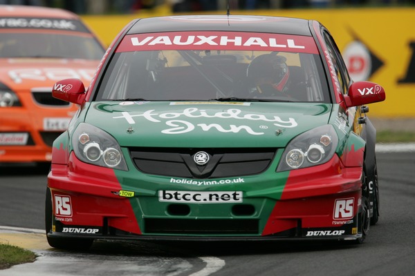 IO9F9230 - British Touring Car Championship from Knockhill