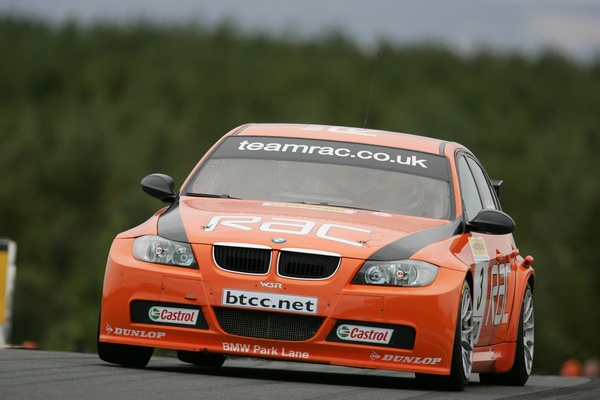 IO9F0110 - British Touring Car Championship from Knockhill