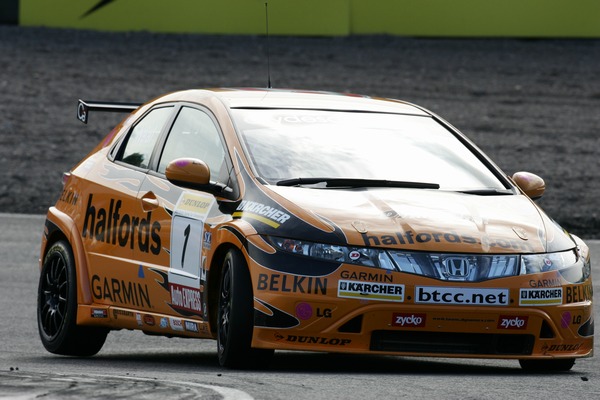 IO9F0773 - British Touring Car Championship from Knockhill